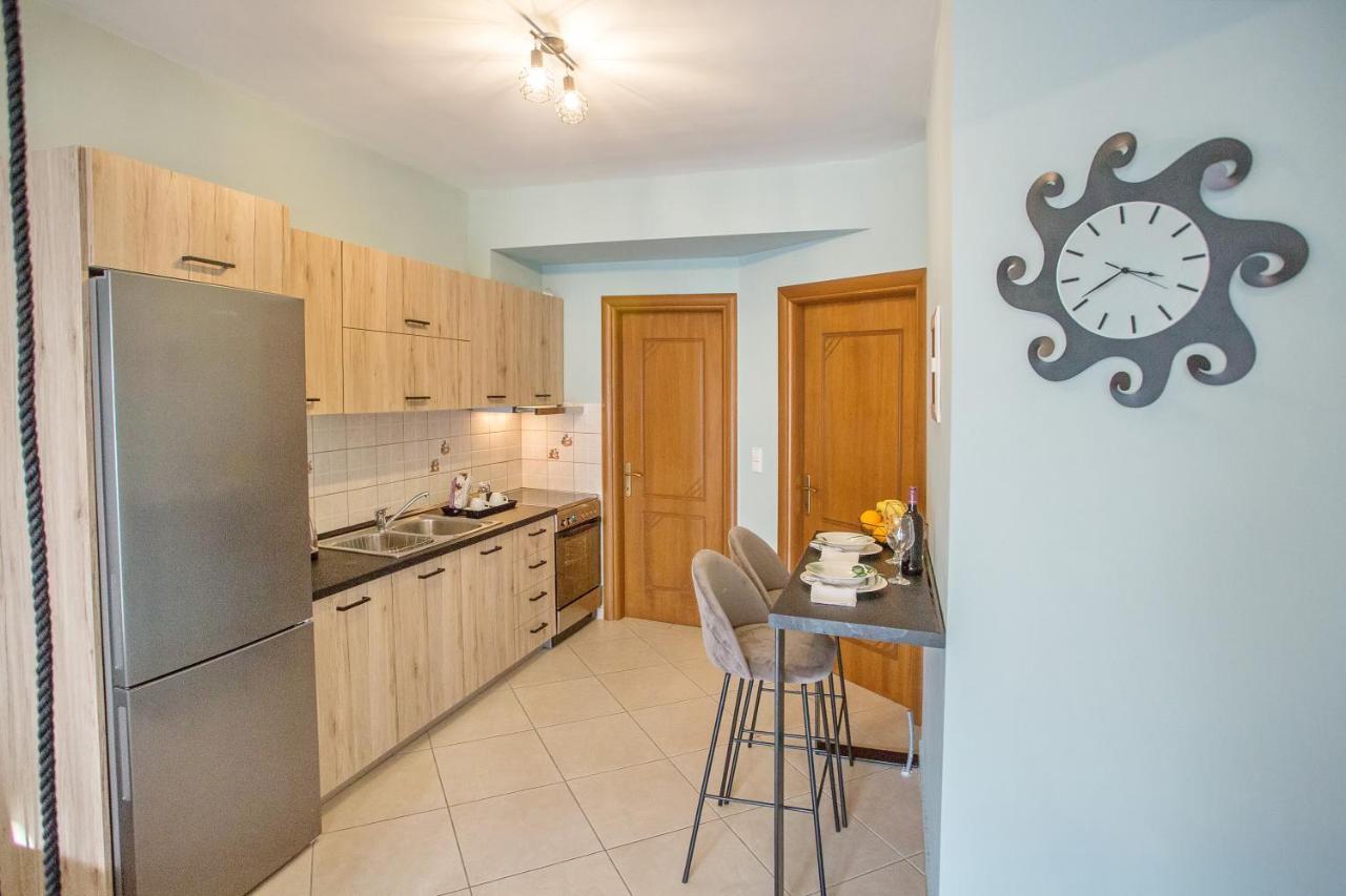 Joy Cozy Apartment Nea Iraklitsa Exteriör bild